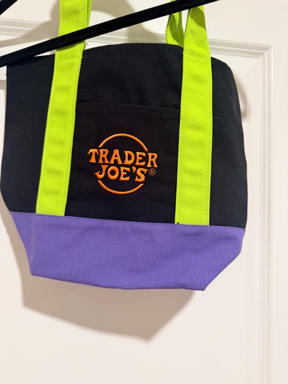 NWT Trader Joe's limited edition Trick or treat Halloween canvas tote bag - Picture 5 of 8